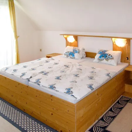 Holiday Hobinger - Rev103 Ferienhaus *